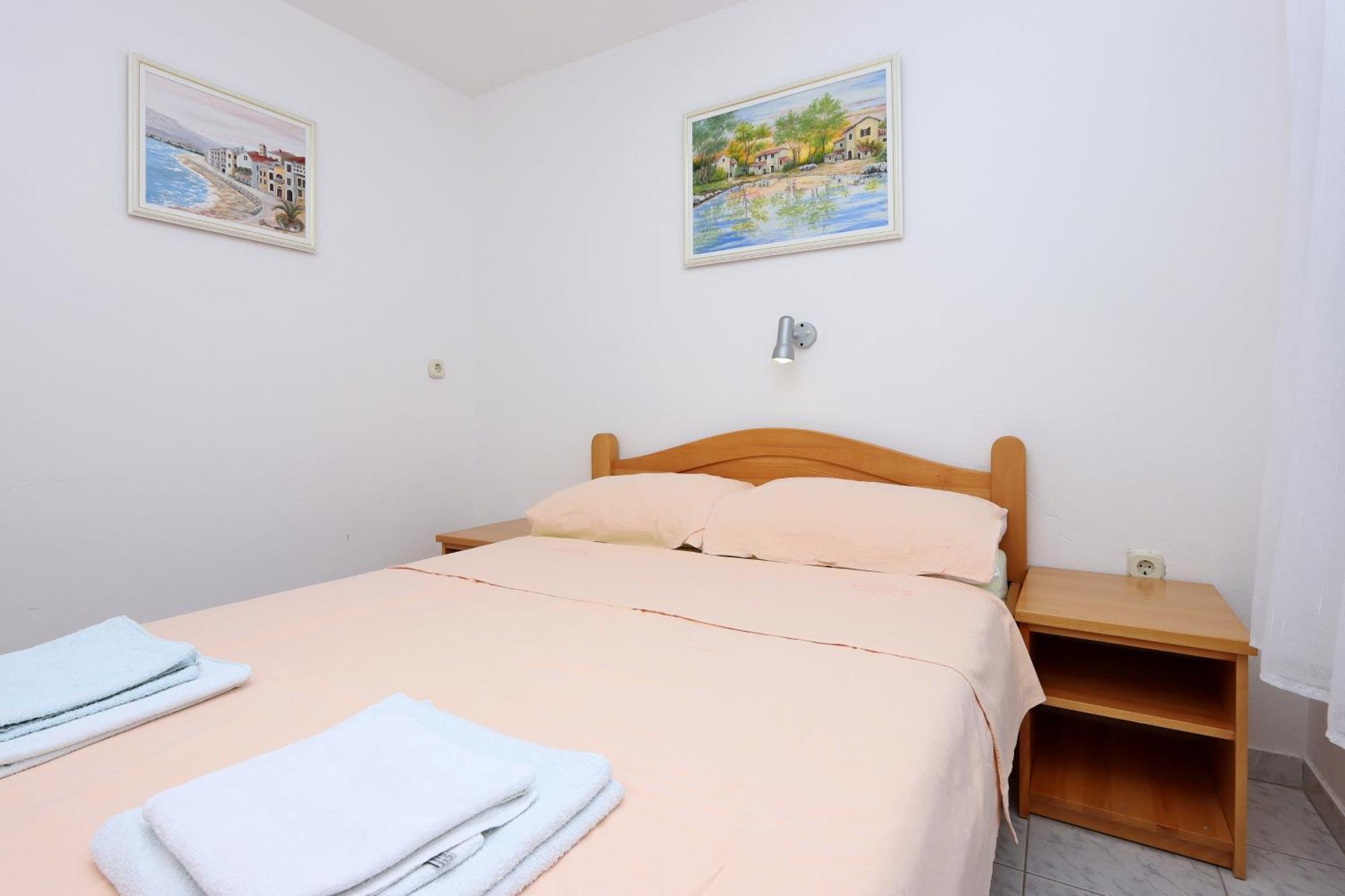 Apartments And Rooms With Parking Space Selce, Crikvenica - 2362 Kamer foto